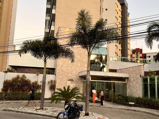 Apartamento para Venda em Fortaleza - 3